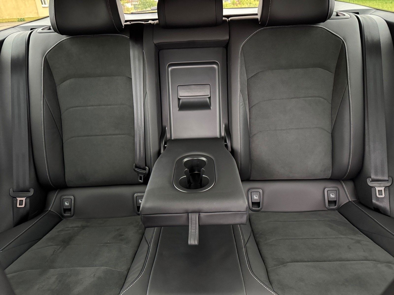 Fahrzeugabbildung Volkswagen Arteon Shooting Brake Elegance 2.0 TSI