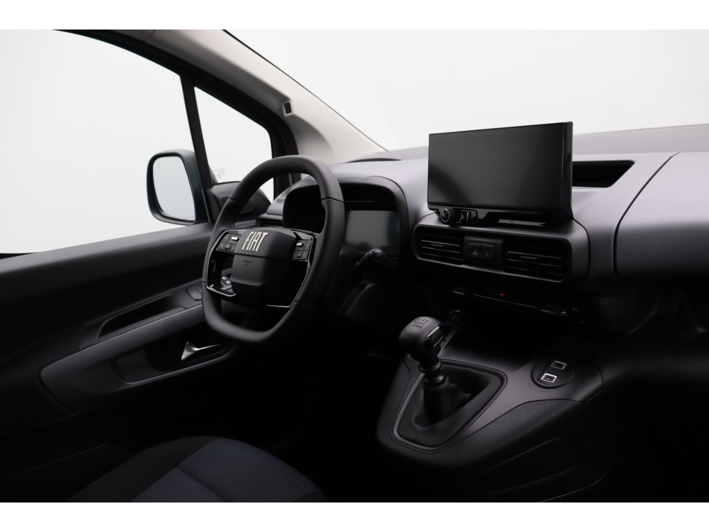 Fahrzeugabbildung Fiat Doblo L2 1.5 96 kW Dobln series 4 Kombi XL Navi