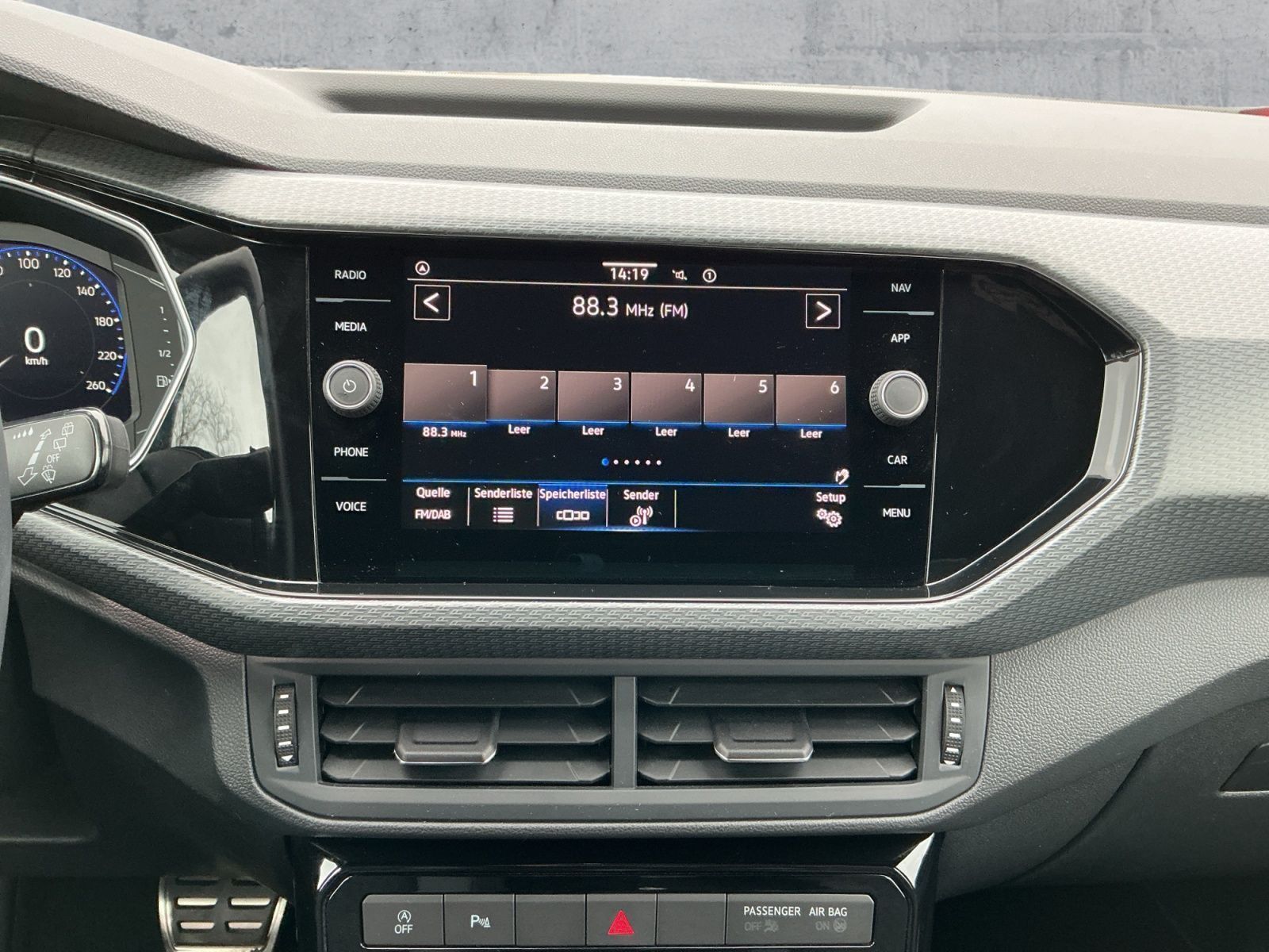 Volkswagen T-Cross - Bild 11