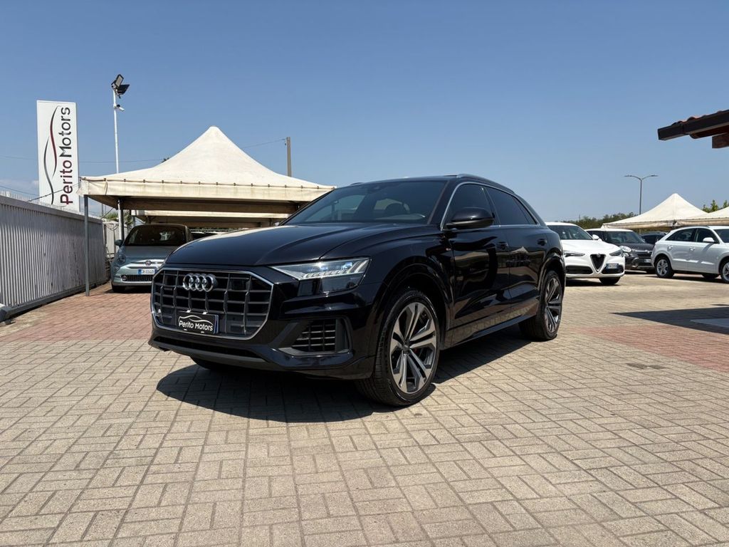 Image of Audi Q8