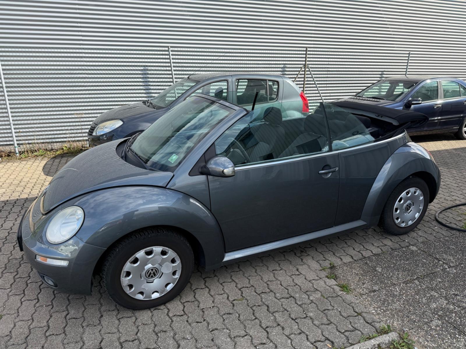 Volkswagen New Beetle 1.6  United Cabriolet