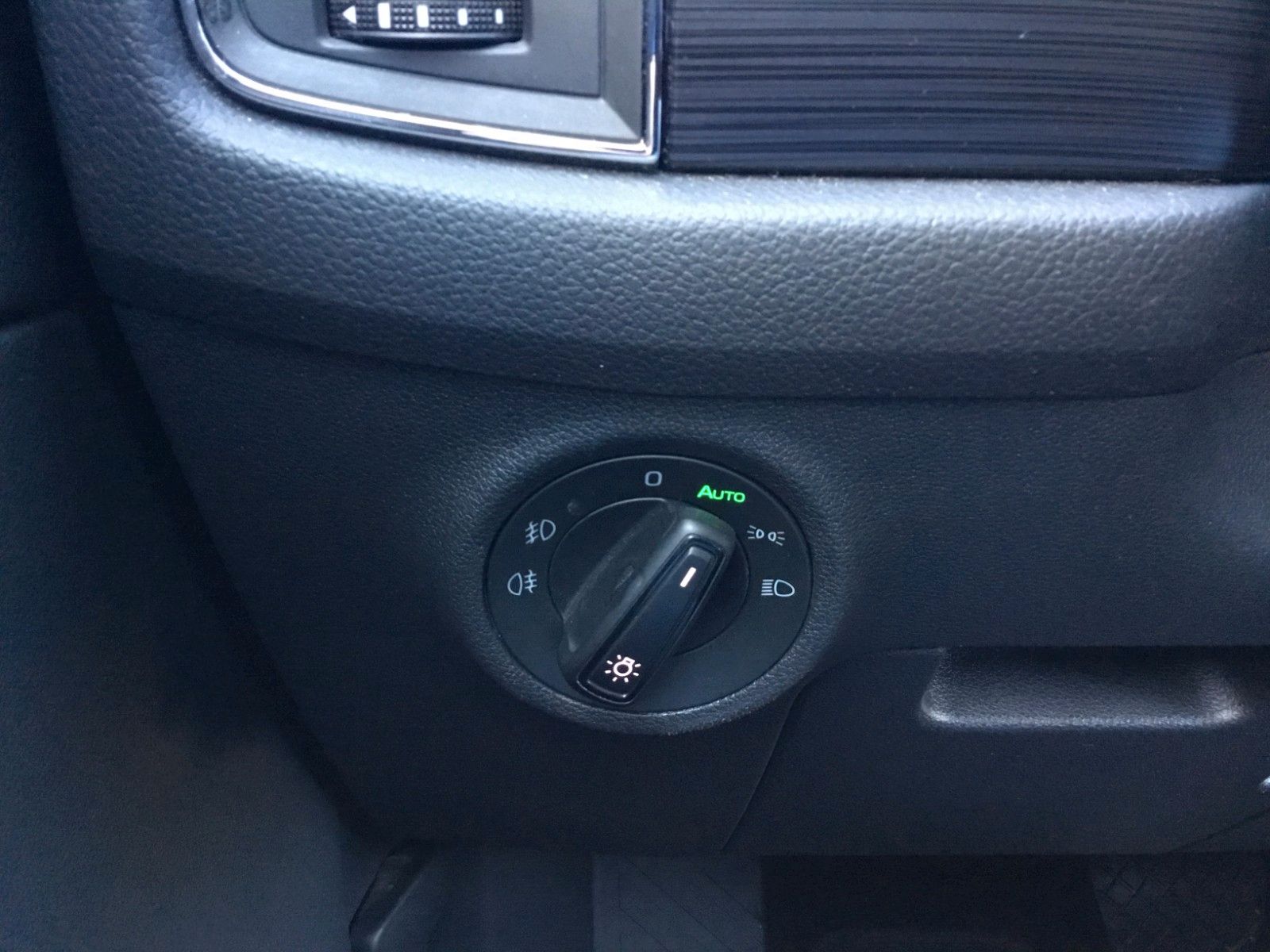 Fahrzeugabbildung SKODA Kodiaq 2.0 TDI DSG SOLEIL+Standh.+Leder+AHK