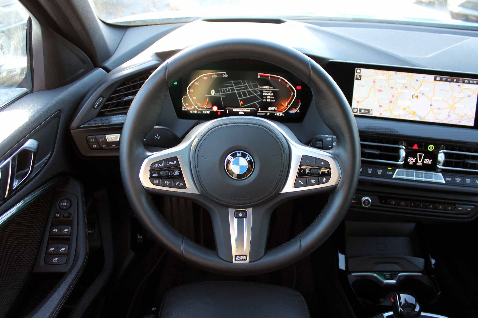 Fahrzeugabbildung BMW 120d xDrive Luxury-Line LED PANO HUD ACC KAM SHZ