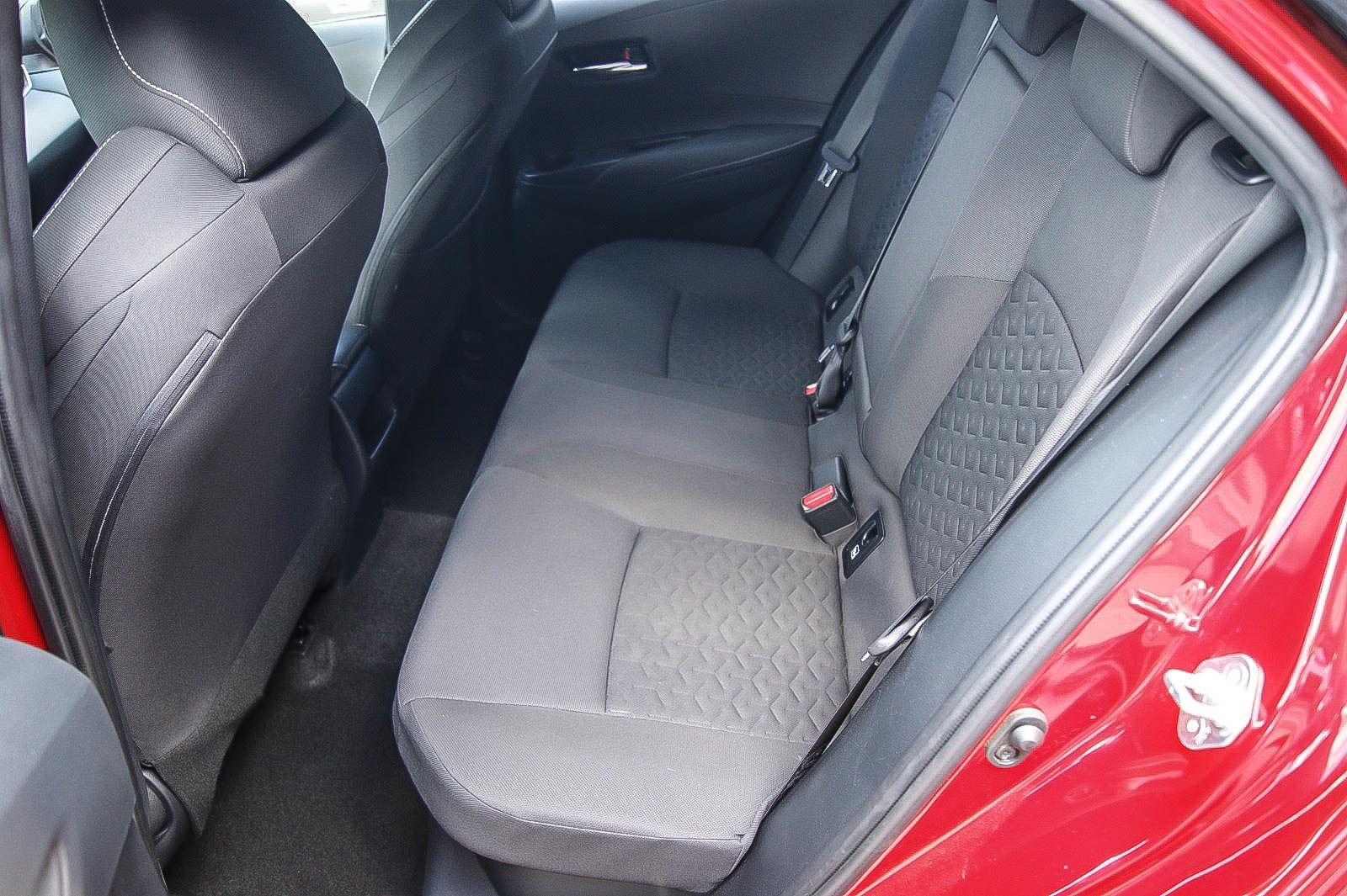 Fahrzeugabbildung Toyota Corolla 1.8 Hybrid  Club LED NAVI ACC KAMERA DAB