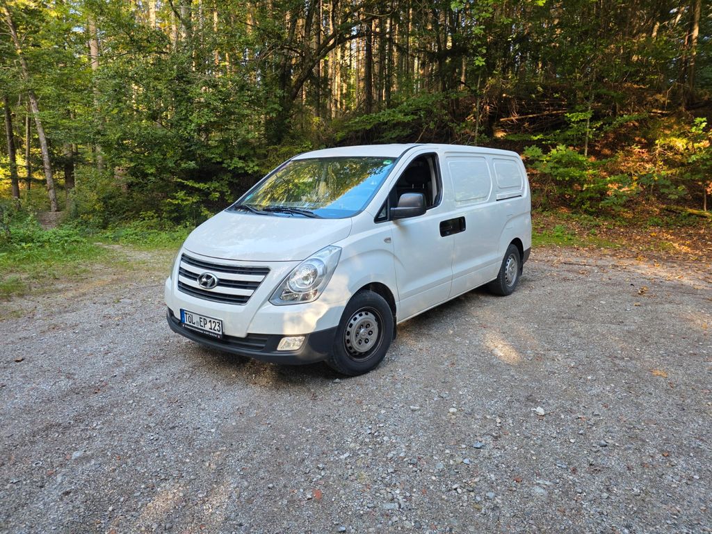 Image of Hyundai H-1