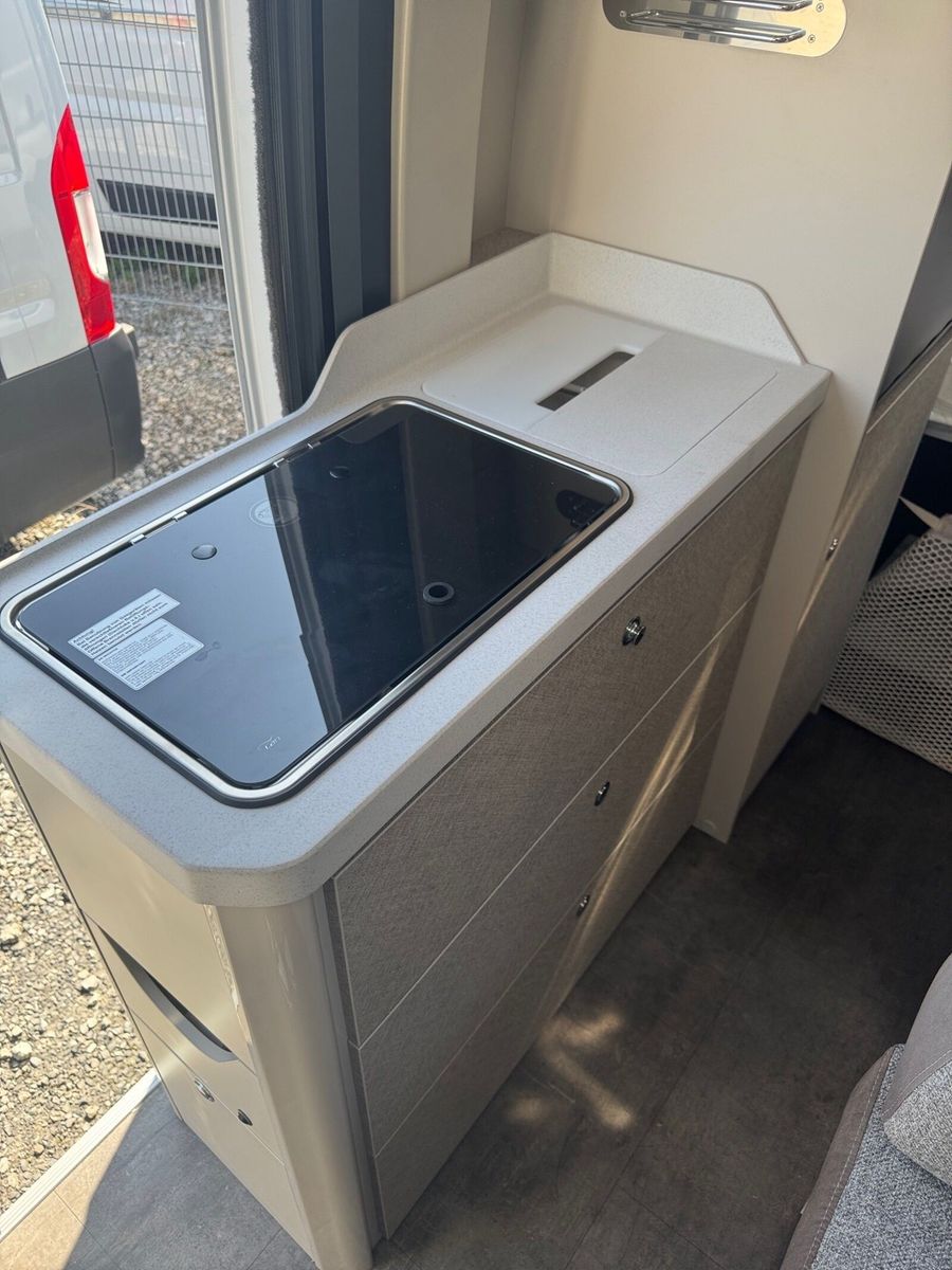 Fahrzeugabbildung Karmann Davis Lifestyle DA 590 LS Markise und Automatik