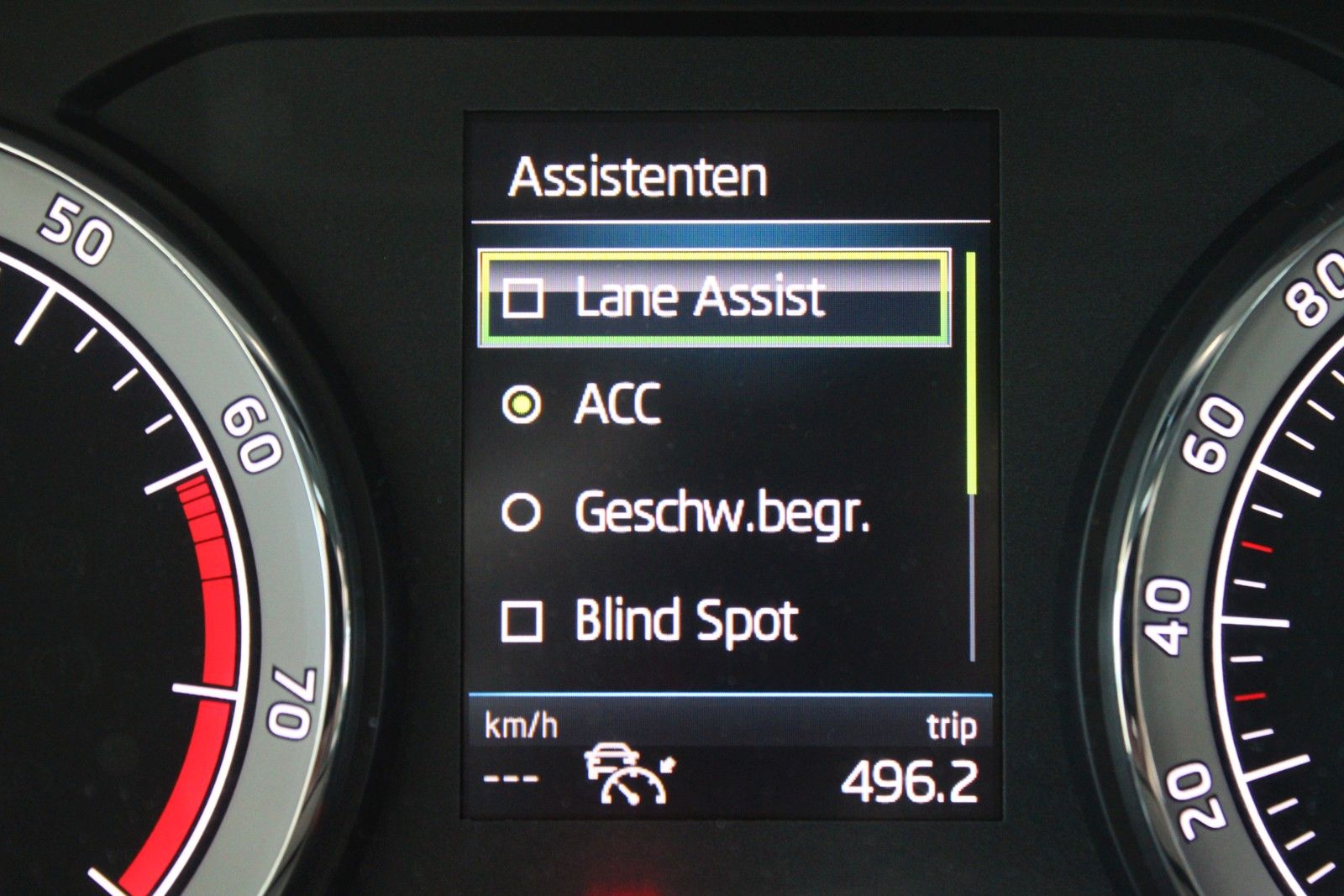 Fahrzeugabbildung SKODA Kodiaq DSG 4x4 SOLEIL LED AHK LEDER ACC STDHZ