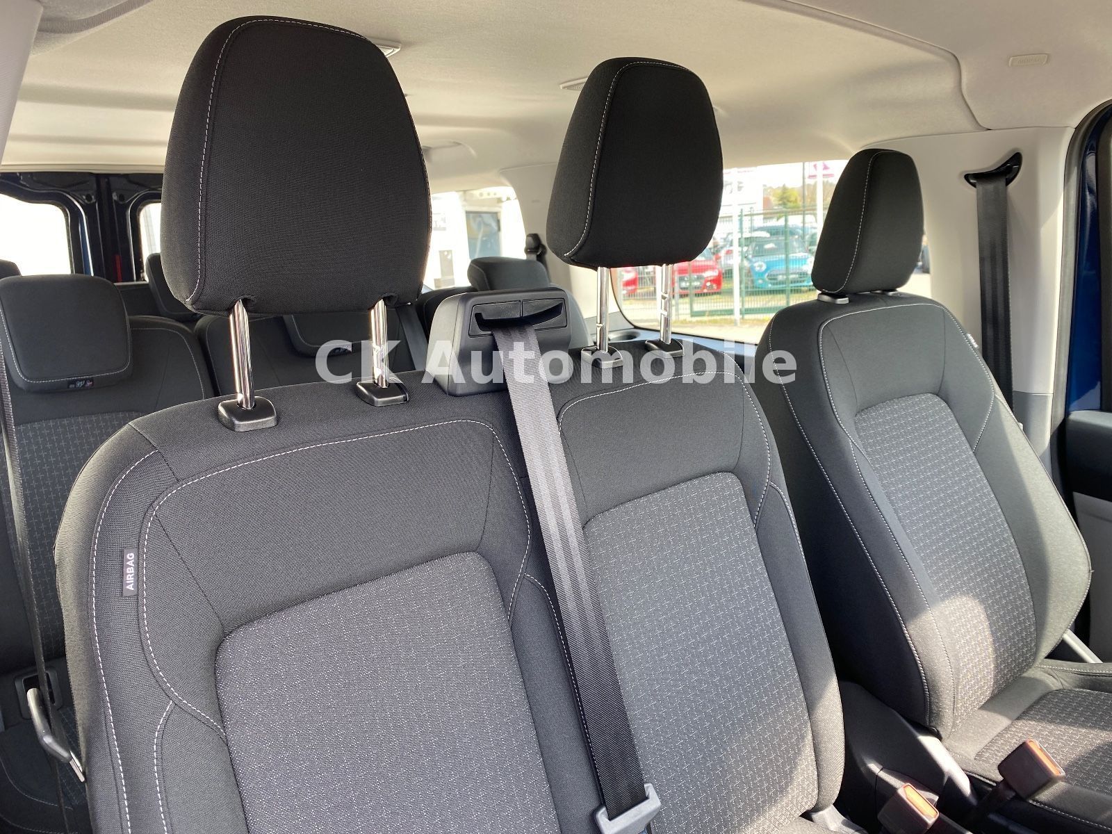 Fahrzeugabbildung Ford Transit Custom Kombi 2.0 Trend/9Sitze/Kamera