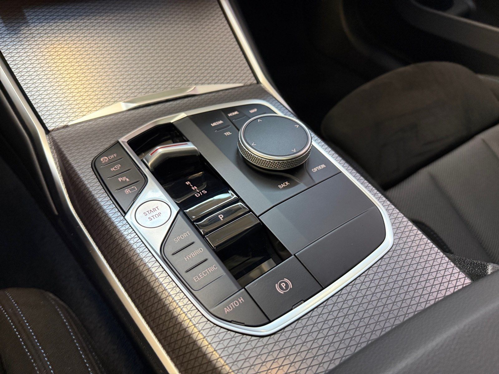 BMW 330 - Bild 10