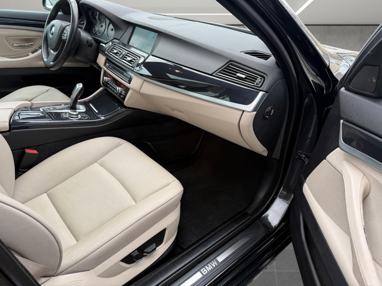 BMW 530 d Touring Pano*Leder*ACC*Navi Prof*Xenon*2.H