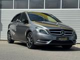 Mercedes-Benz B 180 Sport 2.Hand/SHZ/MFL/NAVI/Garantie - gebrauchte Mercedes-Benz B 180 aus dem Jahr 2014