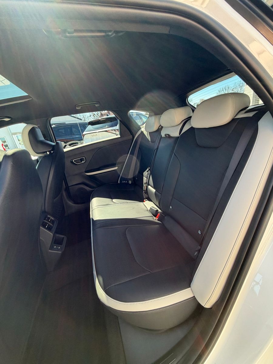 Fahrzeugabbildung Kia K4 1.6T 180 DCT GTL DWP+ SZ SD 18 GD