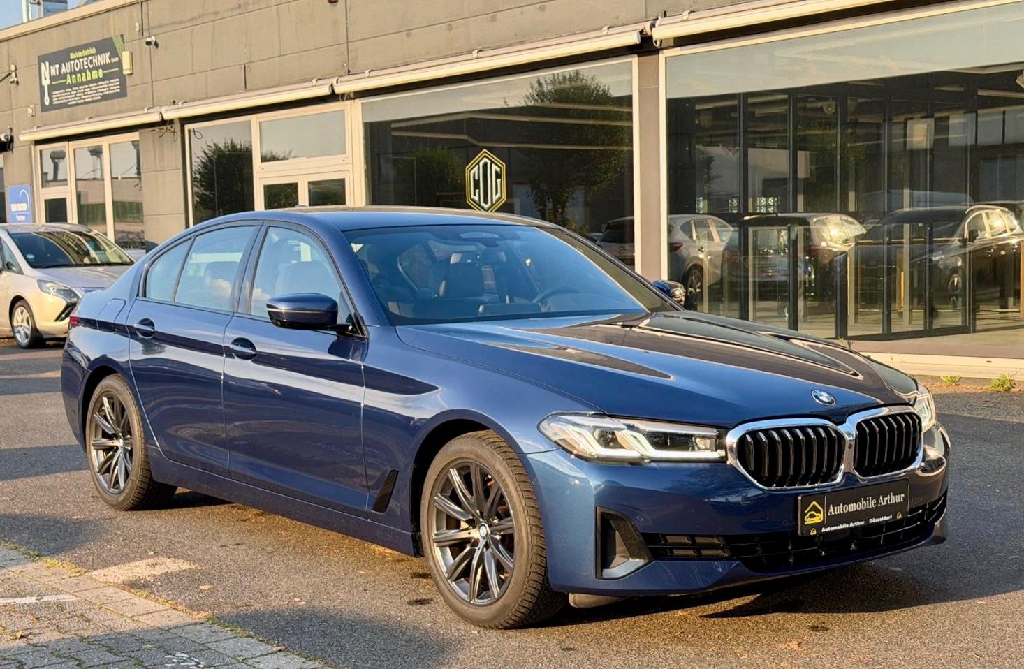 BMW 520 i Luxury Line*1.Hand*Erst 20 Tkm*LED*Navi*
