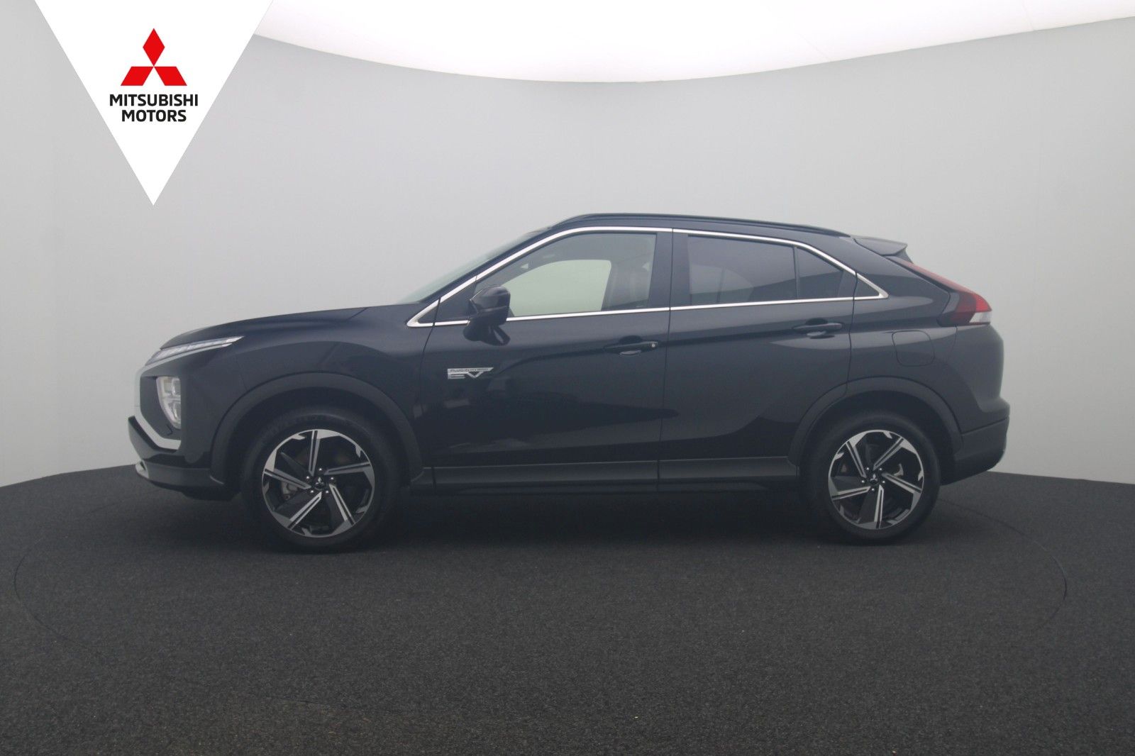 Fahrzeugabbildung Mitsubishi Eclipse Cross Plus Hybrid 4WD