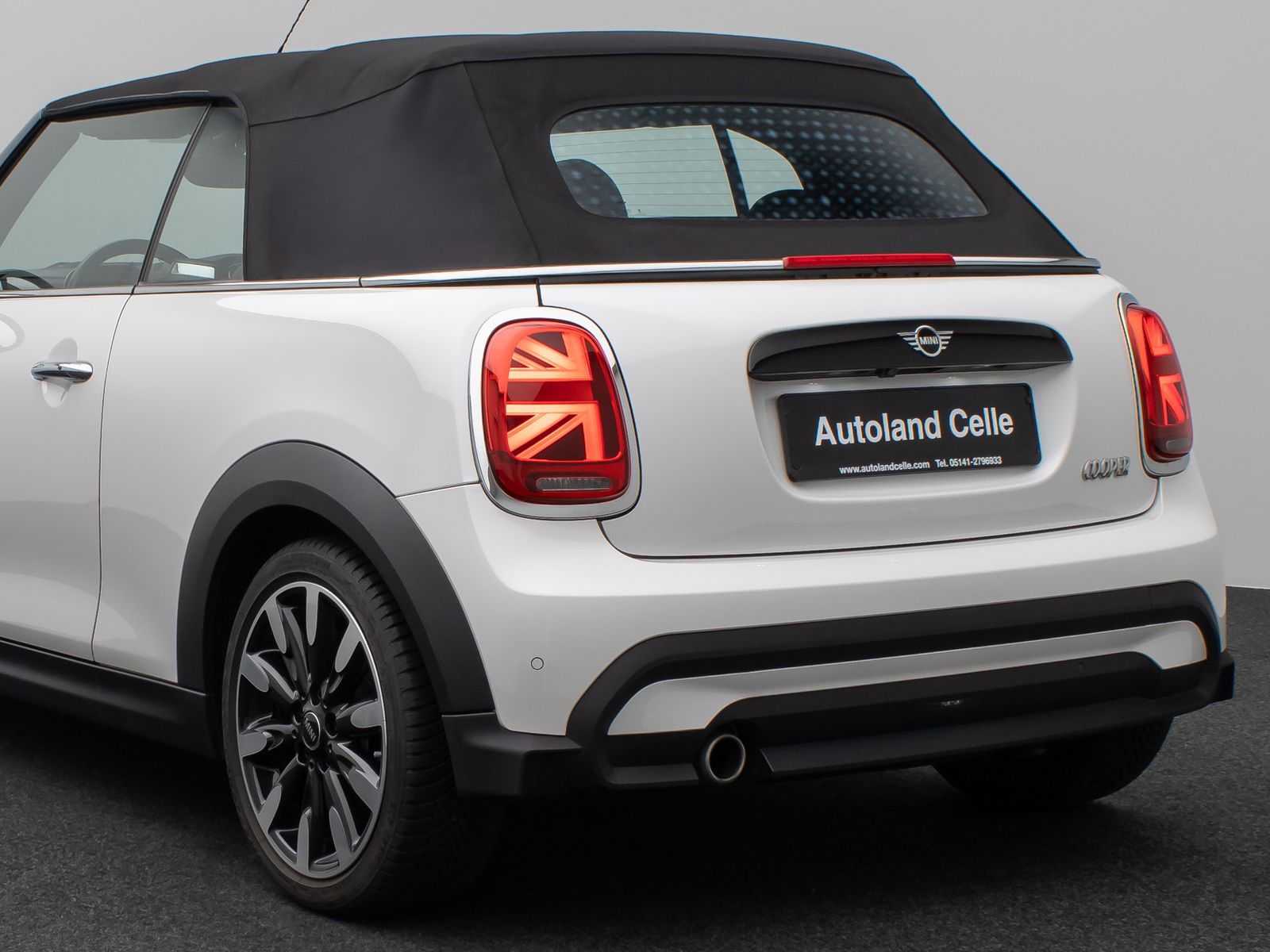 Fahrzeugabbildung MINI Cooper Cabrio Kamera HUD H/K Komfort Sport Voll