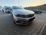 Volkswagen Passat Variant 2.0 TDI SCR DSG Elegance Elegance