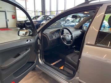 Skoda Fabia Combi Elegance Aut. *KLIMA*SHZ*TÜV*