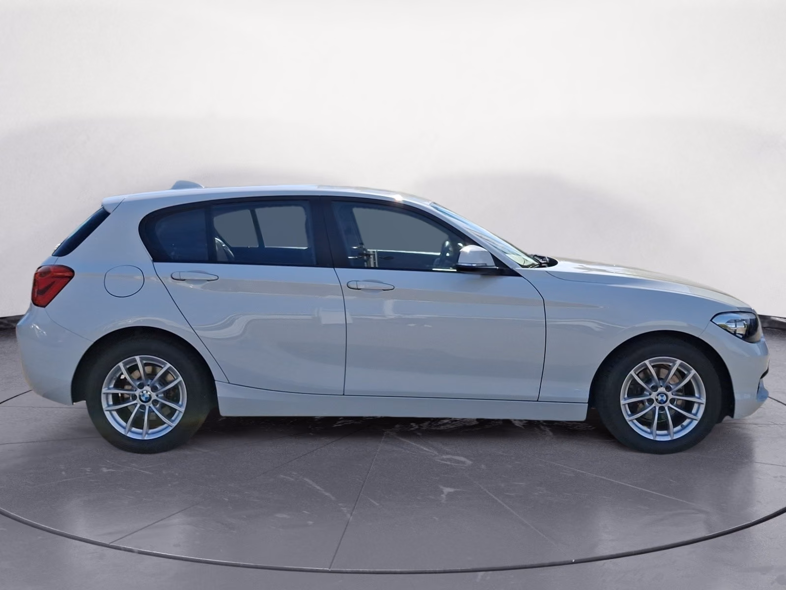 BMW 118i Advantage 