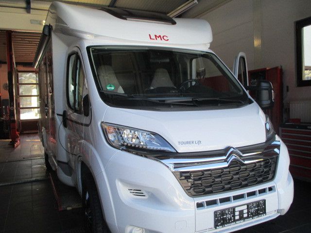 LMC Tourer Lift 720