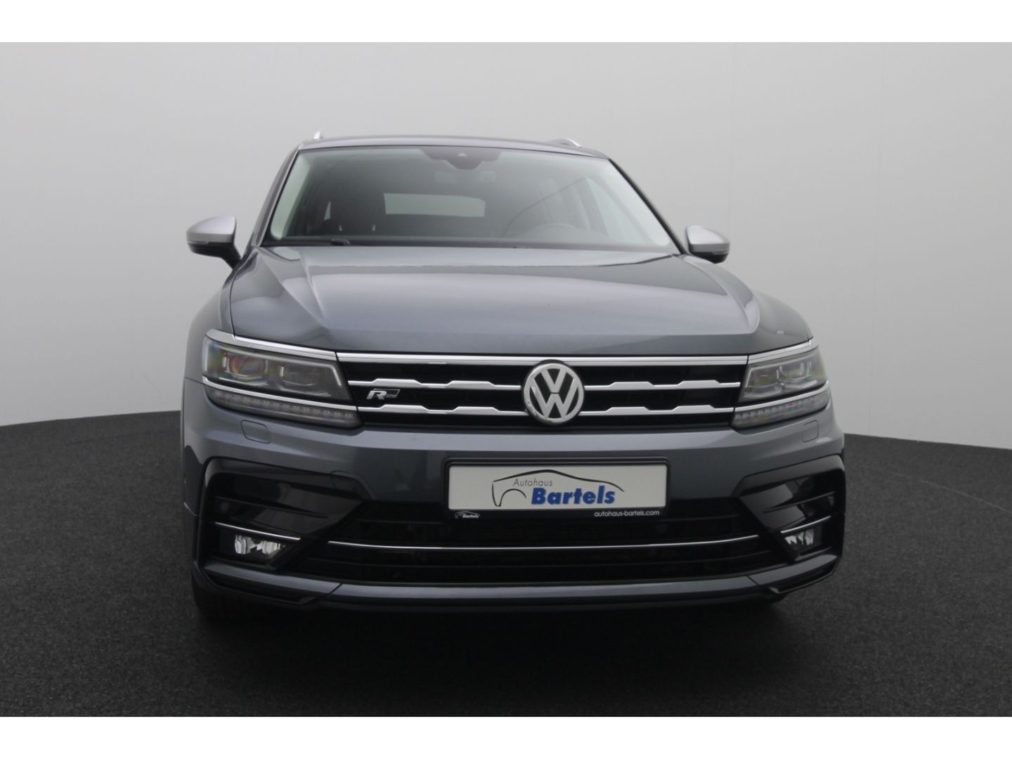 Fahrzeugabbildung Volkswagen Tiguan Allspace Highline R-Line AHK schwenkbar
