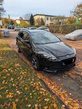 Ford Focus 2,0 EB ST Leder-Exklusiv-Paket Turnier ST - Ford Focus aus 2013: ST