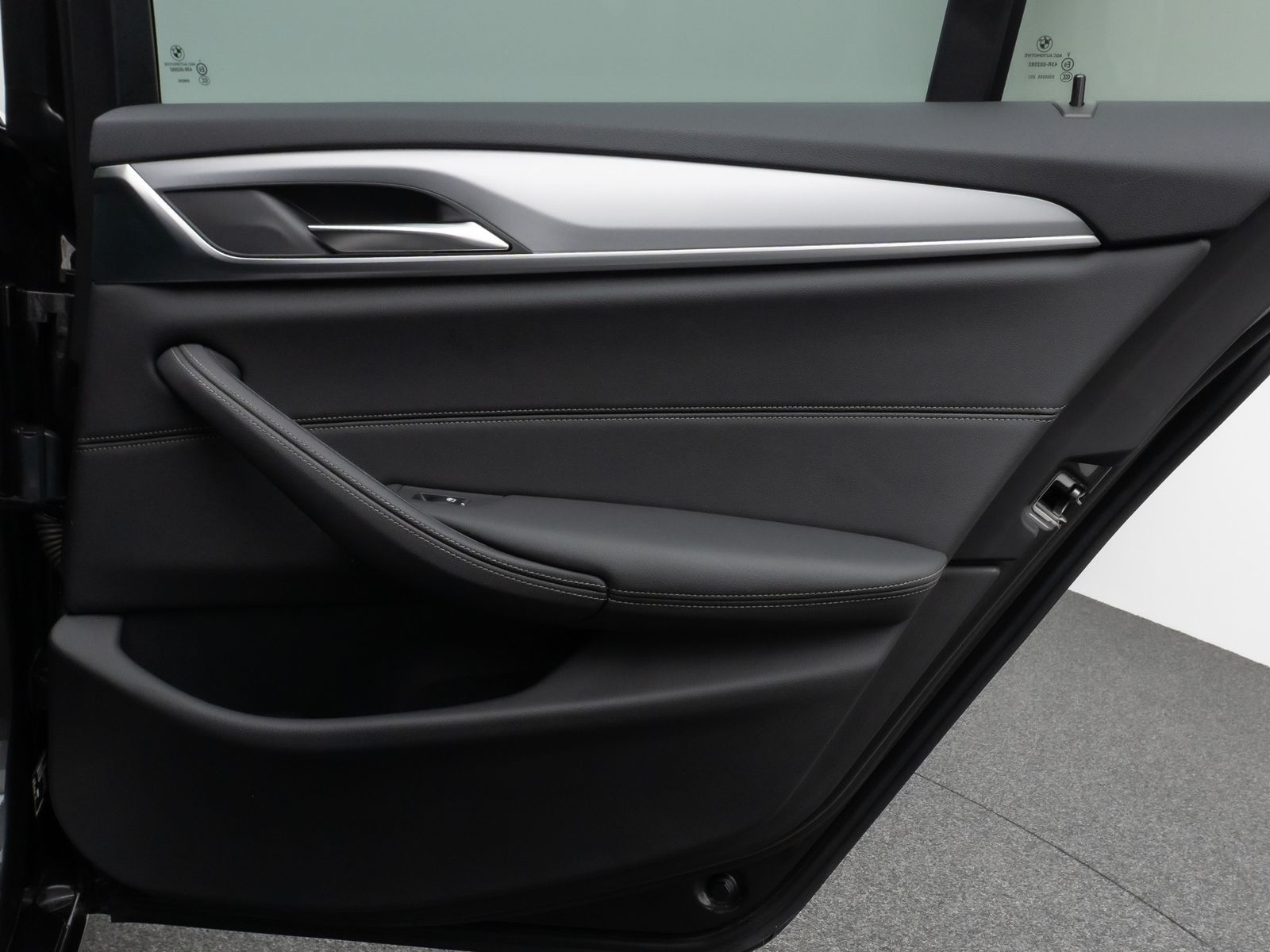 Fahrzeugabbildung BMW 520d Kamera DAB 4xKlima AHK Alarm Leder Sport