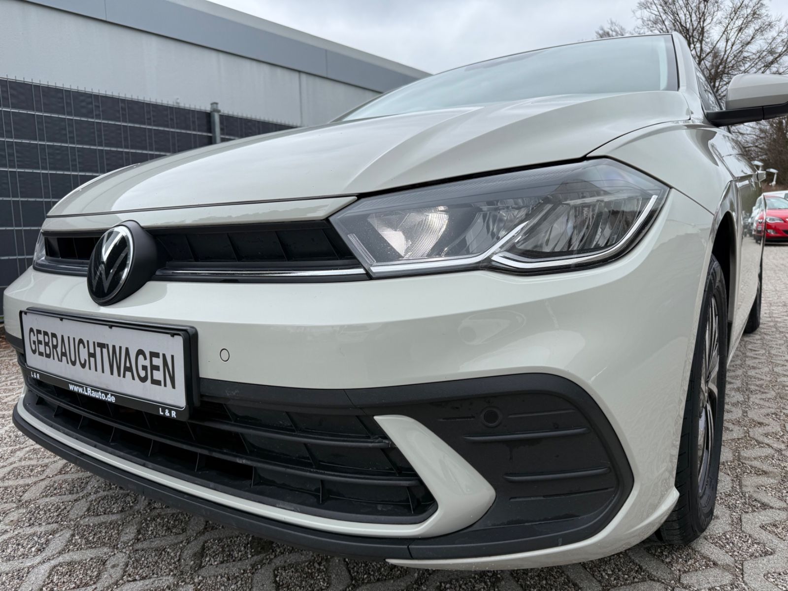 VW PoloVI 1.0TSI Life Led Navi Kamera Shz ACC Alu
