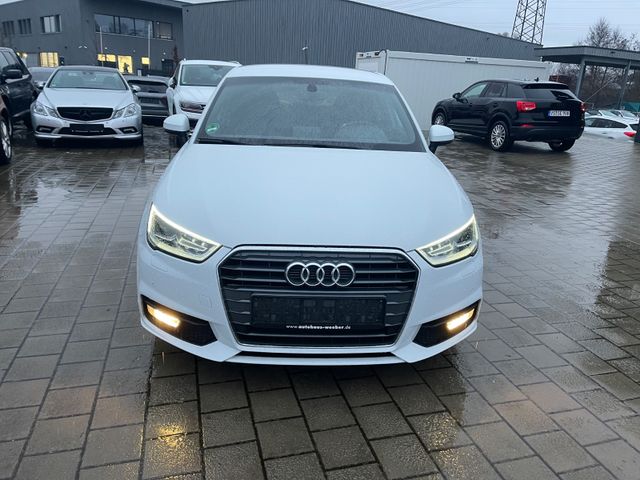 Audi A1 Sportback sport*Navi*PDC*Scheckheft*90TKM!!