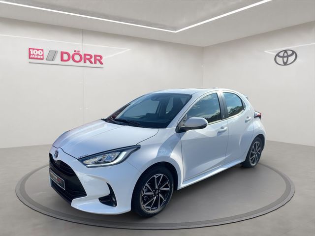 Toyota Yaris Hybrid 1.5 VVT-i Team D + Comfort-Paket*