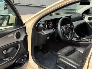 Mercedes E 220 - 10