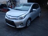 Toyota Yaris 1,5-l-VVT-i Hybrid Club - Toyota Unfallwagen