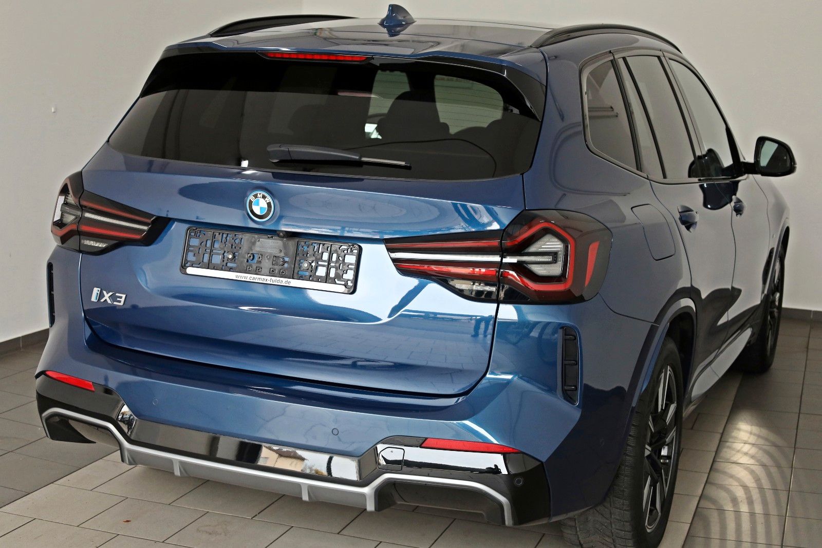 Fahrzeugabbildung BMW iX3 Inspiring,M Sport,Navi,SH,Kamera,ACC,Panoram