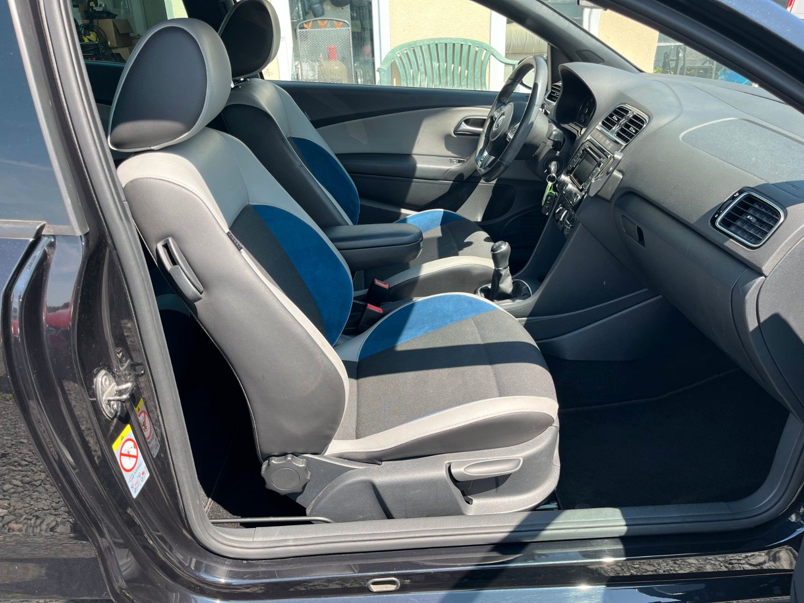 Fahrzeugabbildung Volkswagen Polo V 1.4 TSI BlueGT Navi Leder 1.HD SCHECKHEFT