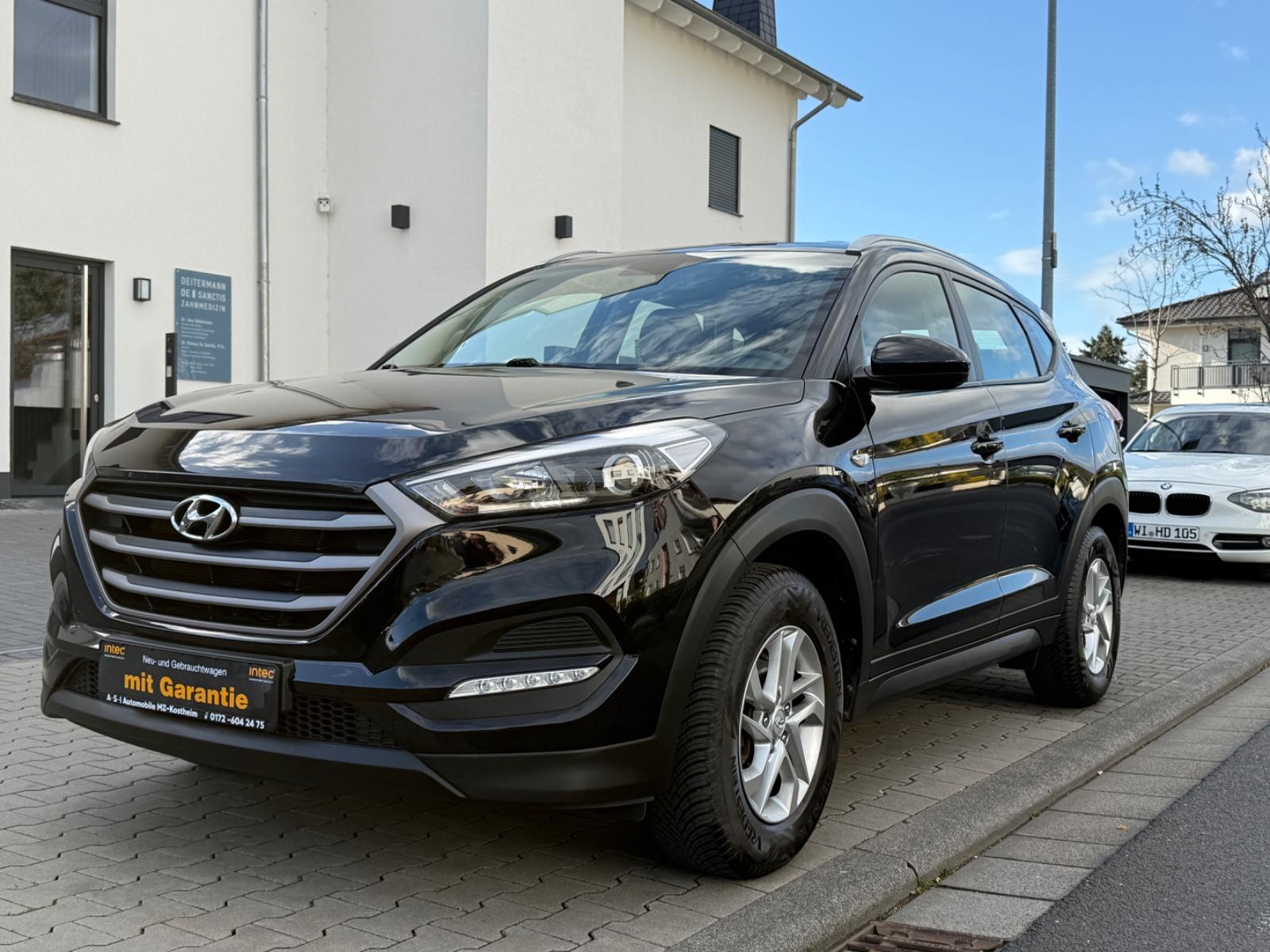Hyundai Tucson blue Classic 2WD