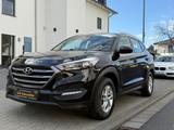 Hyundai Tucson blue Classic 2WD