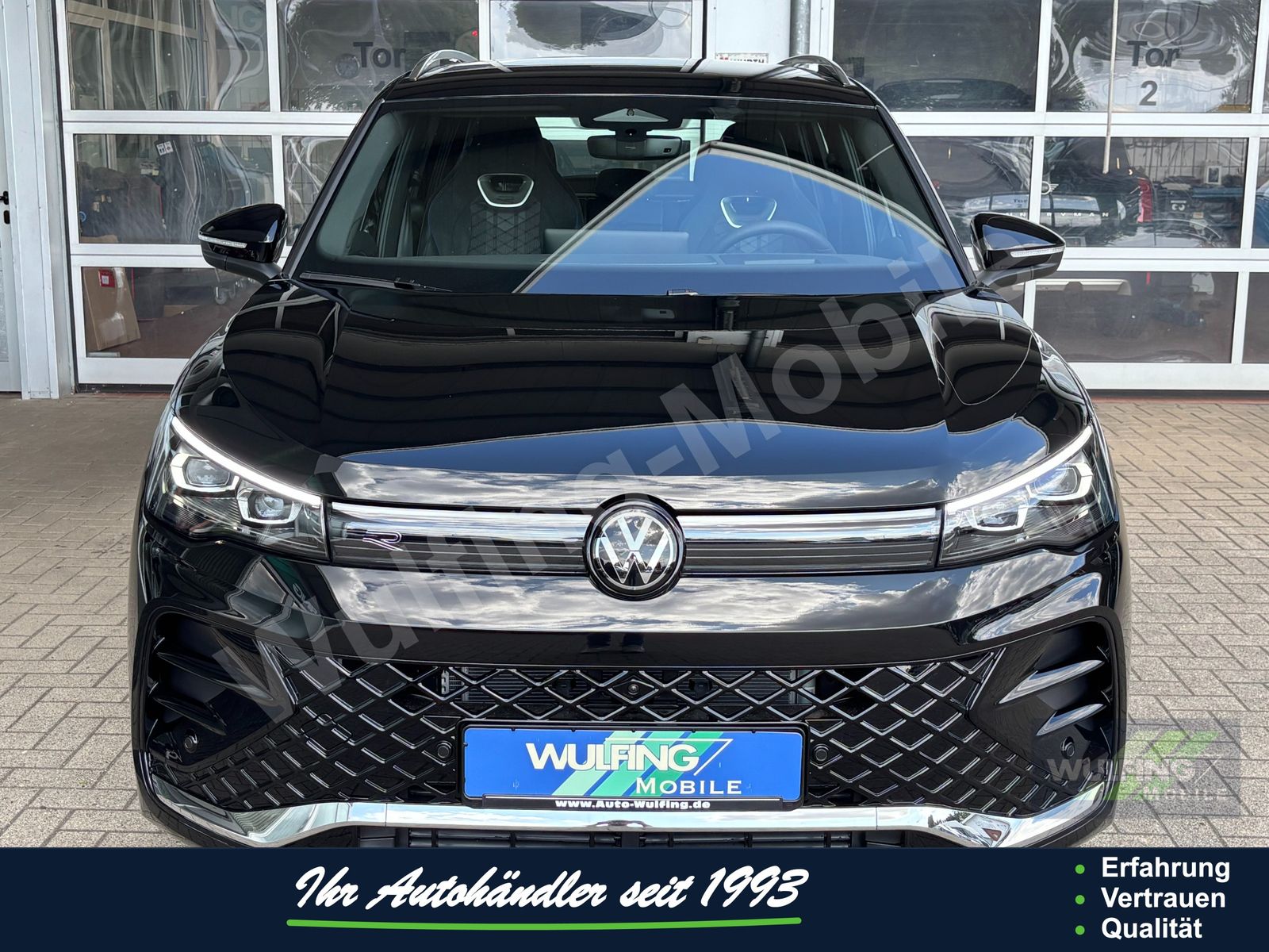 Volkswagen Tiguan 1.5 eTSI-DSG R-Line, IQ-Premium, AHK, +++ imagem 2