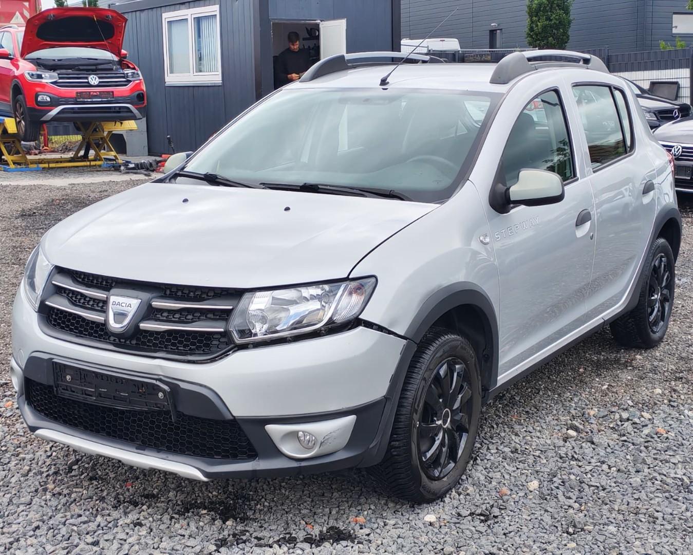 Dacia Sandero 0.9 - Stepway - Prestige - UNFALL - EU5