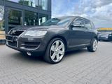 Volkswagen Touareg V6 3.0 TDI Leder Navi AHK Tüv+Insp.Neu - Volkswagen Touareg aus 2009: TDI