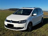Volkswagen Sharan 2.0 TDI 177PS AHK 18 zo Pano Familienvan - : Van, Familien