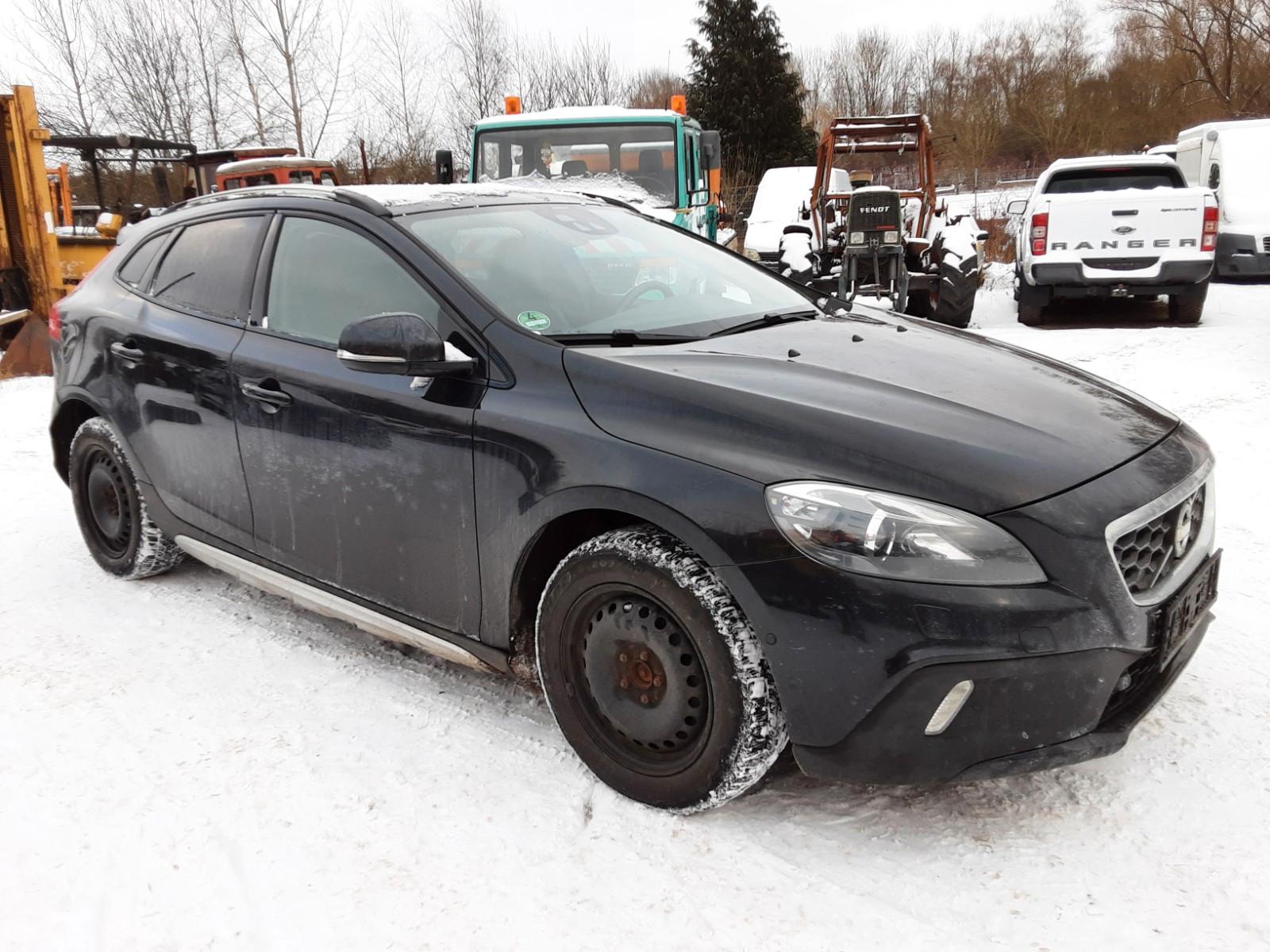 Volvo V40 Cross Country2.0=130Kw=Leitplanke-fahrbereit
