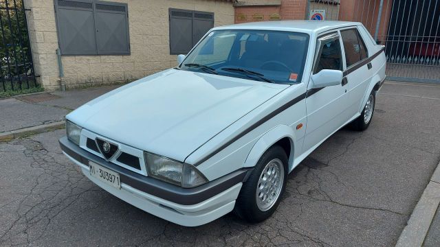 Alfa Romeo 75 2.0i Twin Spark A.S.N.