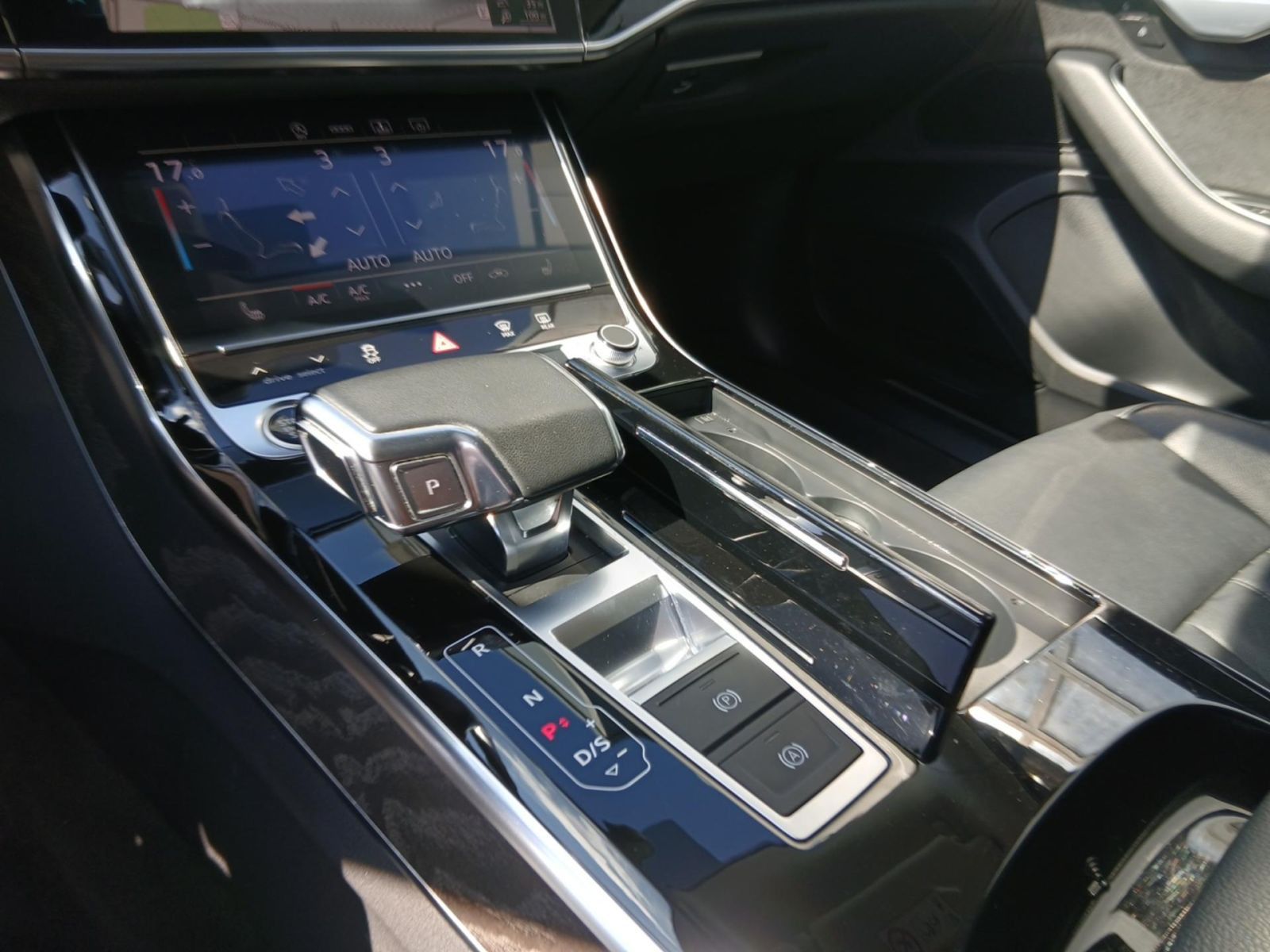 Audi A8 - Bild 20
