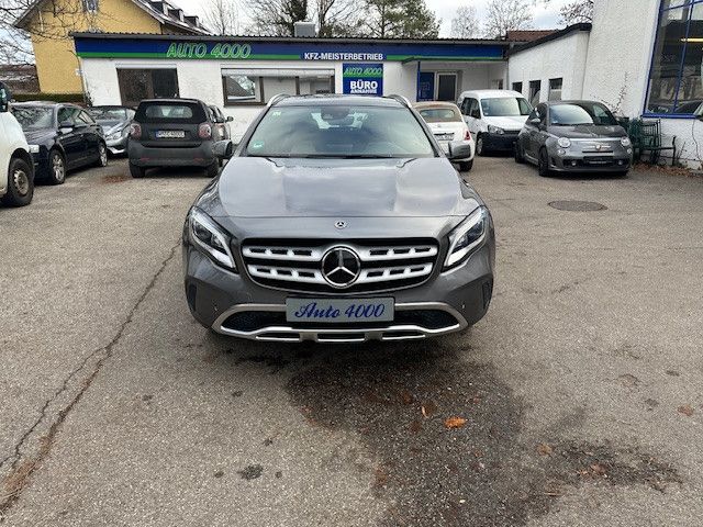 Mercedes-Benz GLA 250 GLA -Panoramadach