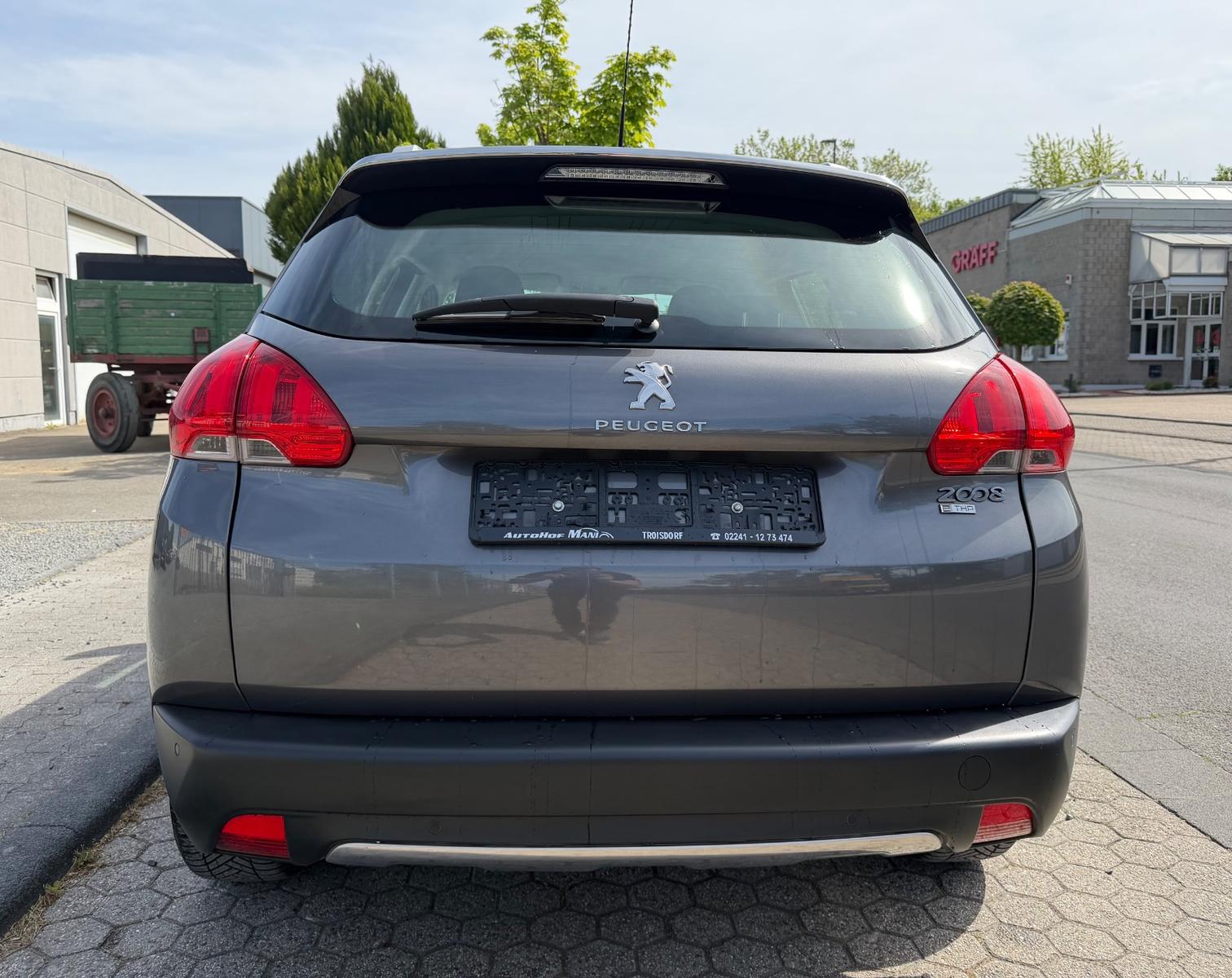 Peugeot 2008 Allure/TÜV Neu/Navi/PDC