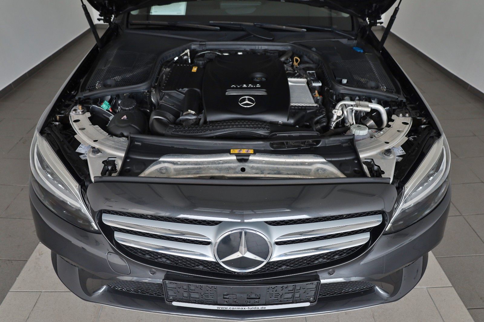 Fahrzeugabbildung Mercedes-Benz C 300e T Avantgarde Leder,Navi,LED,Kamera,SH,PDC