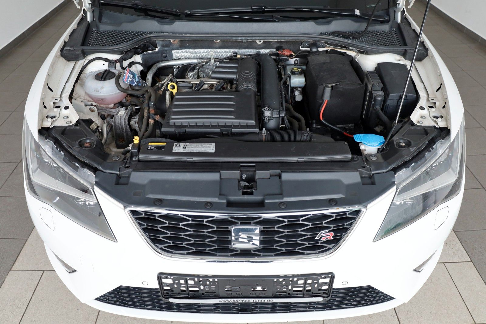 Fahrzeugabbildung SEAT Leon ST FR, T.Leder,Navi,LED,SH,PDC,Panorama +WR