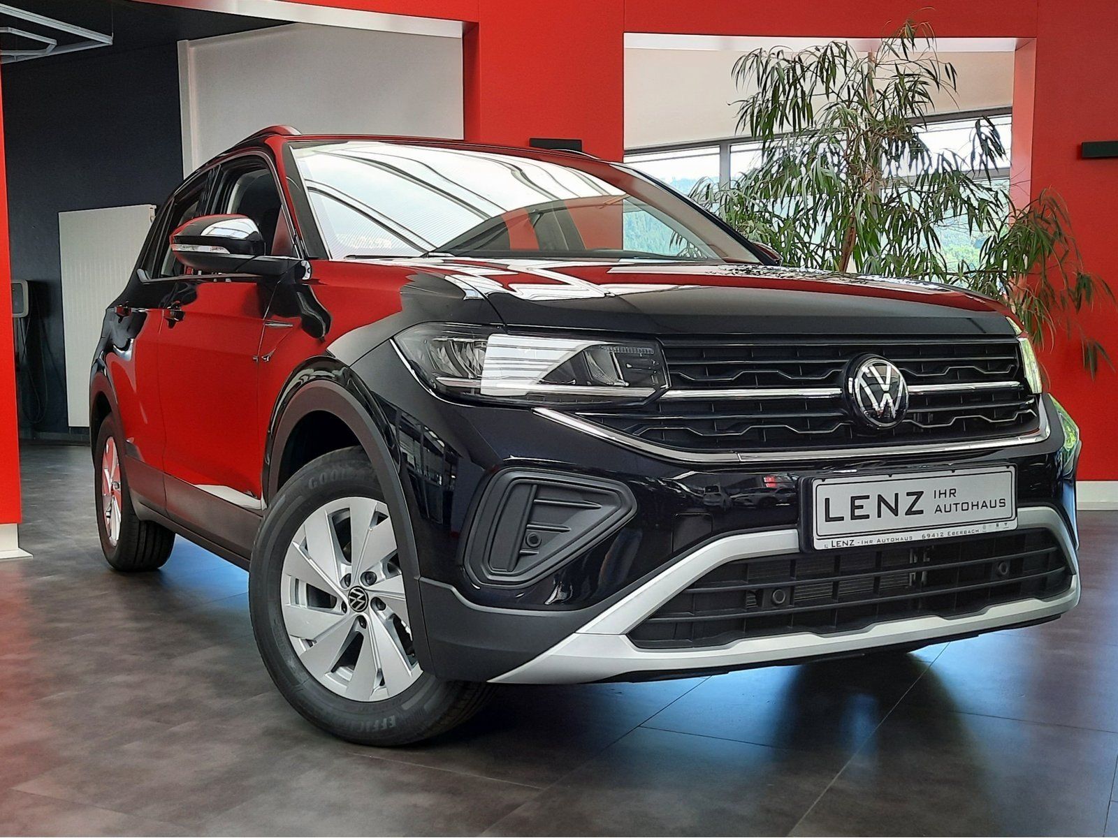 Fahrzeugabbildung Volkswagen T-Cross Life TSI *LED*PDC*ACC*Sitzhzg*App-Conn*