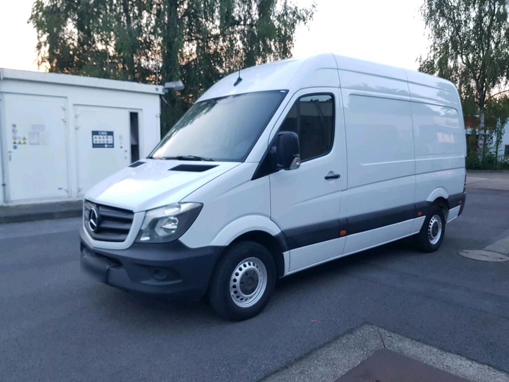 Image of Mercedes-Benz Sprinter