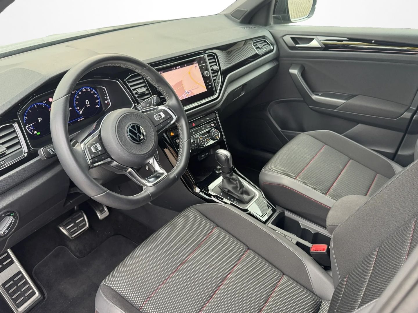T-Roc 1.5 TSI Sport DSG *NAVI*LED*STDHZG*AHK*