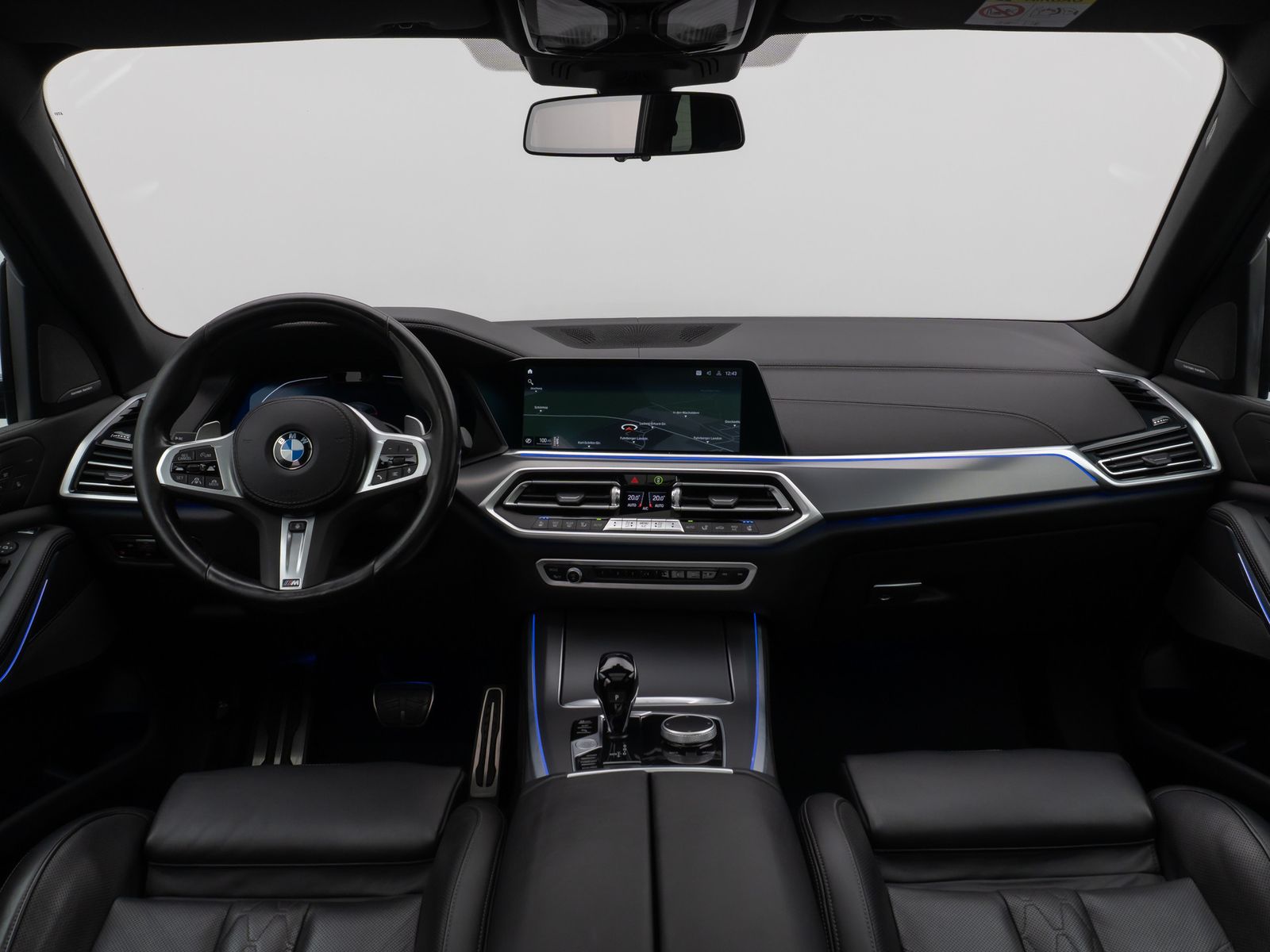 Fahrzeugabbildung BMW X5 xD30d M Sport Panorama Laser 360°HUD DAB H/K